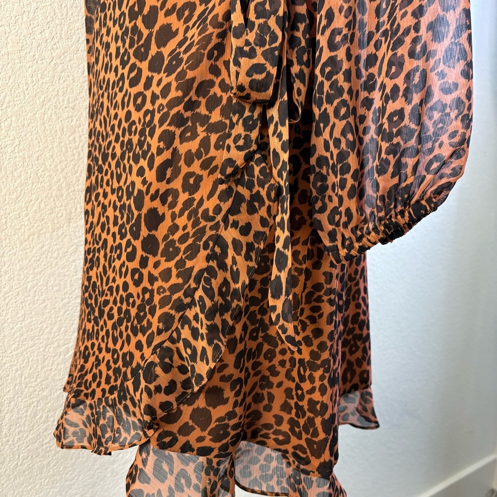 Gianni Bini Leopard Chiffon Wrap Dress Medium - Picture 7 of 8